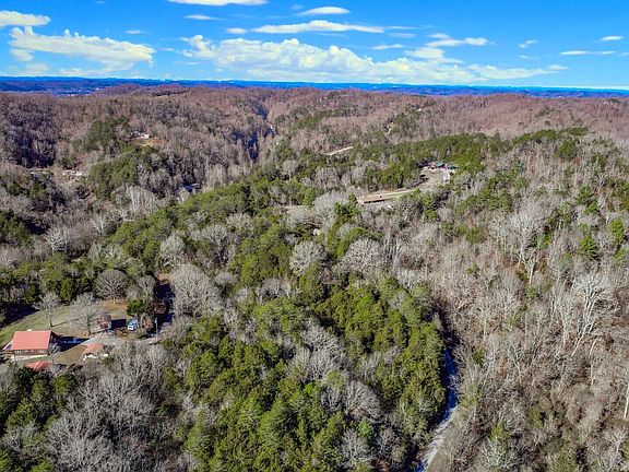 3rd image of 406 Clearwood Rd