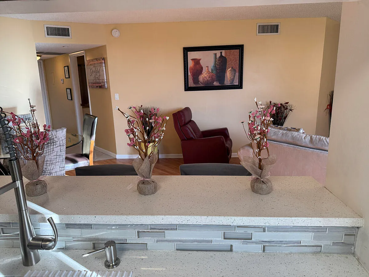 Building Photo - 10451 W Broward Blvd #306