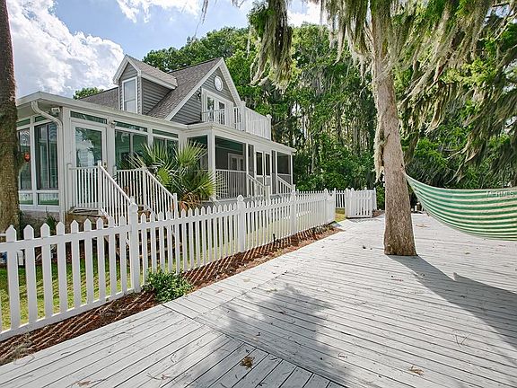 5th image of 12127 Lakeside Ln