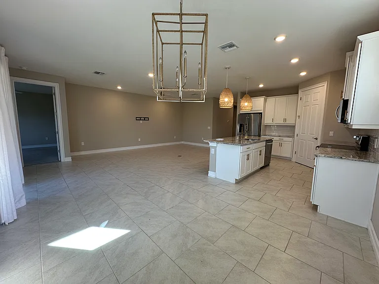 440 Coral Reef Pl — Photo 8