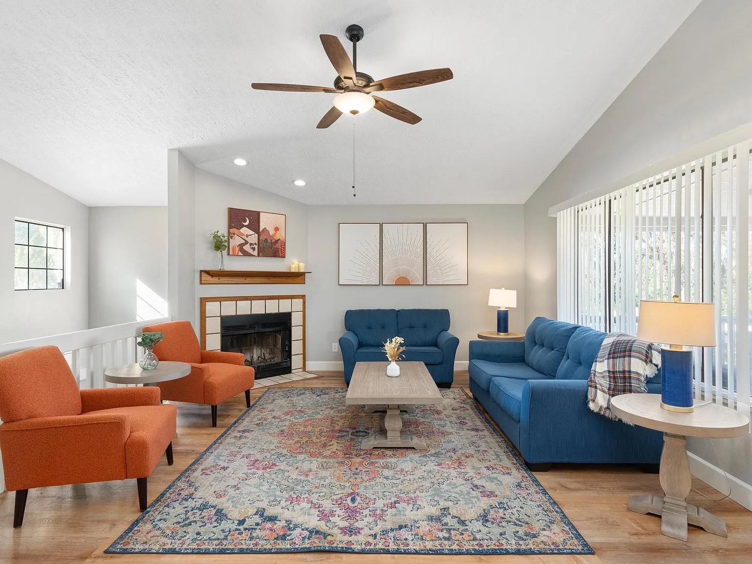 4 bed, 2.0 bath, 2100 sqft, $979 — Photo 4