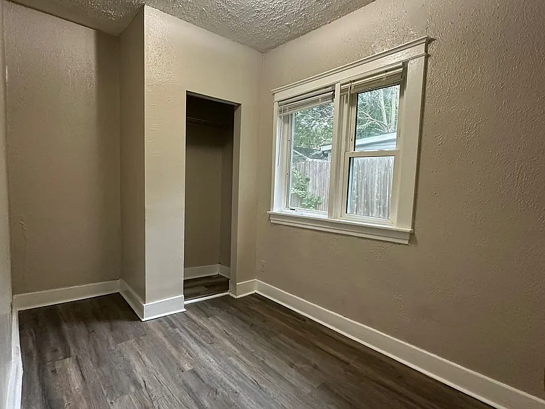 1124 Minnehaha Ave E #1 — Photo 5