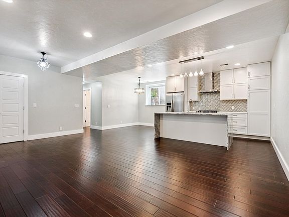 5th image of 2222 E 21st Ave