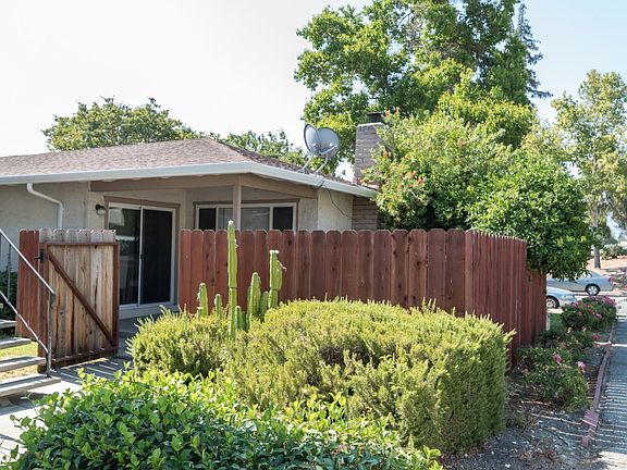 4th image of 991 Wren Dr