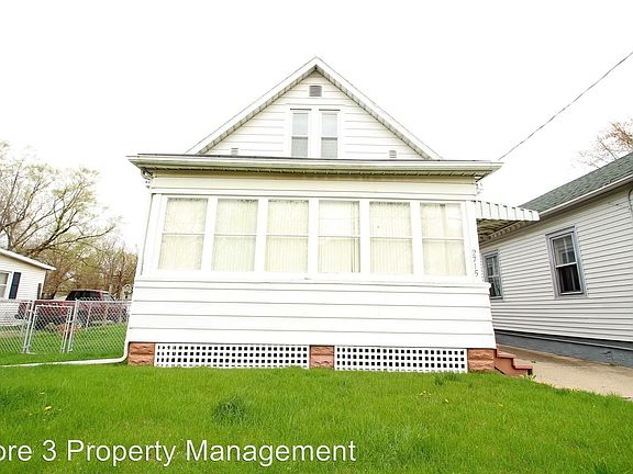 4th image of 2715 W Malone St