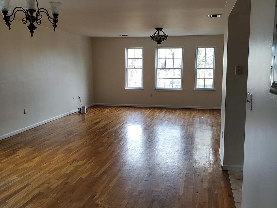 1st image of 68 N 7th St #2