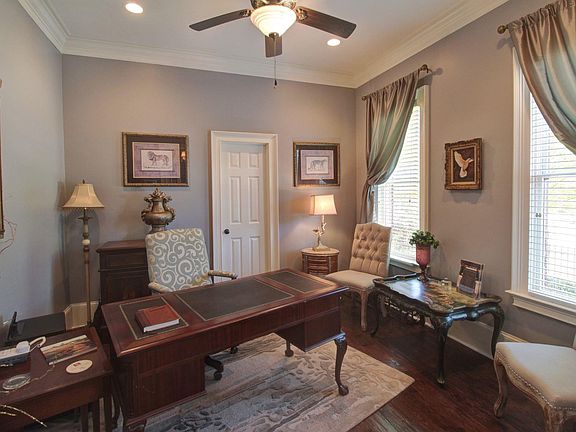 4th image of 149 Sanibel Cir