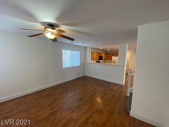 3rd image of 10670 Pueblo Springs St