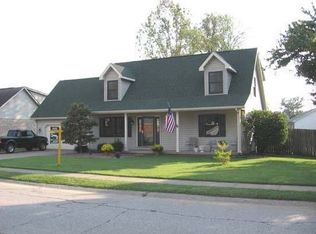 890 Sinclair Ave, Henderson, KY 42420