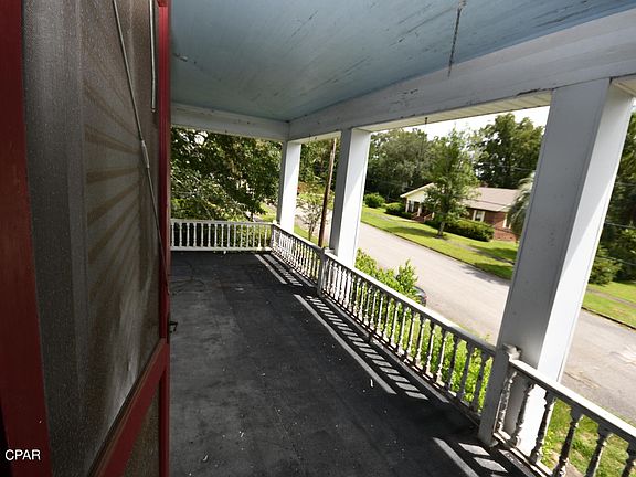 5th image of 205 Evans Ave