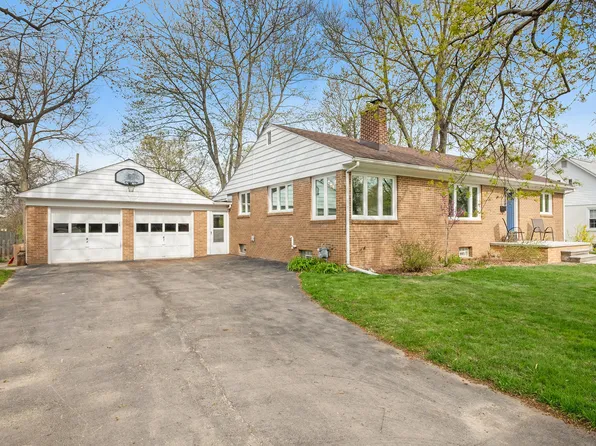 730 Taylor St, Chelsea, MI 48118