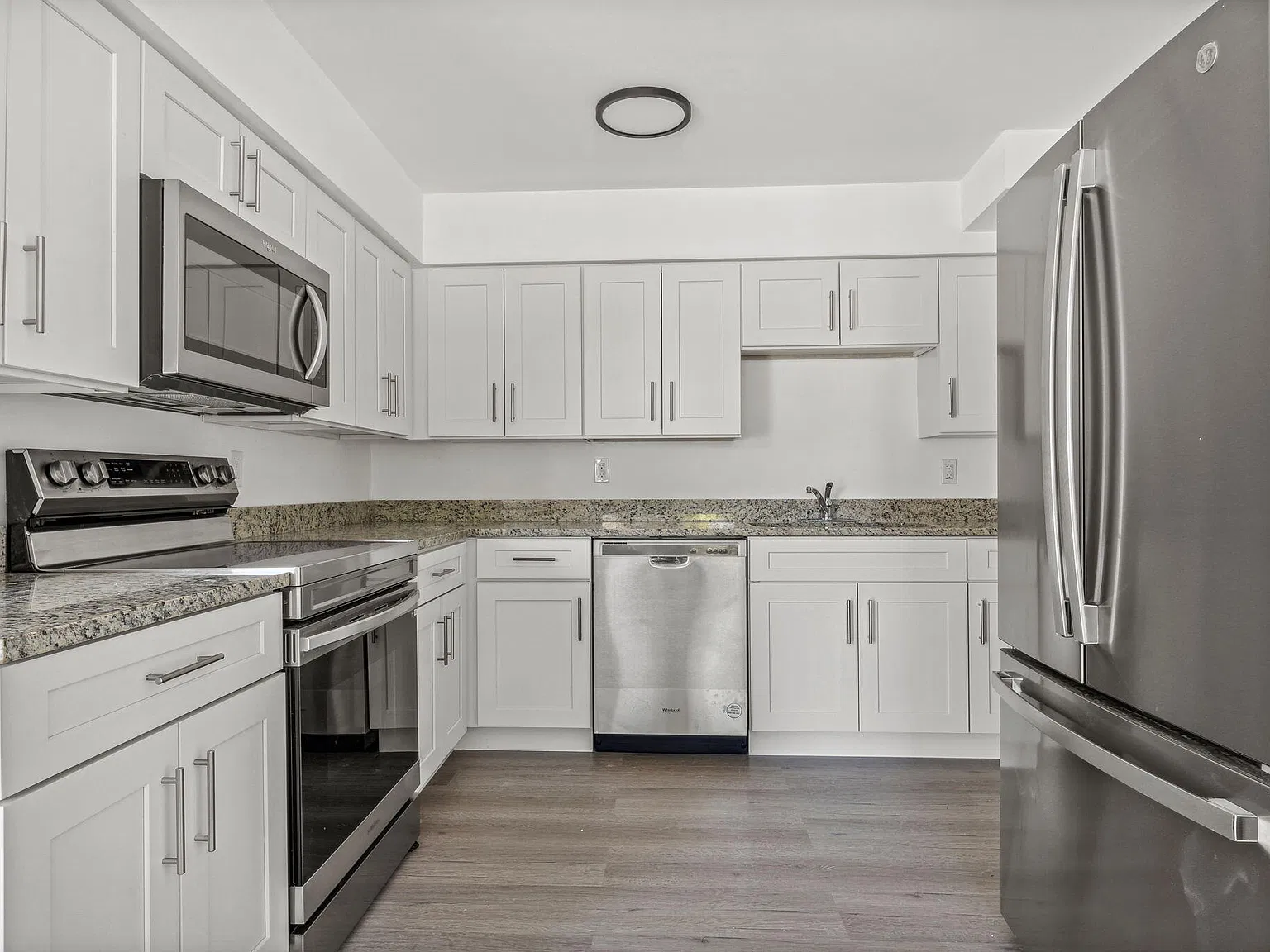 4 bed, 1175 sqft, $3,100 — Photo 1