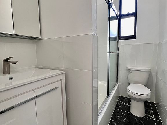 5th image of 330 E 52nd St #65