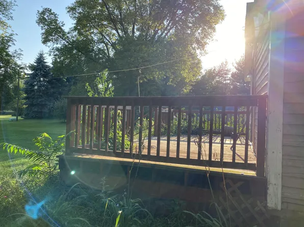 215 E Oak St, Manlius, IL 61338