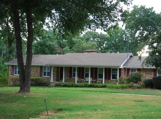 704 Tullie Dr, Longview, TX 75601