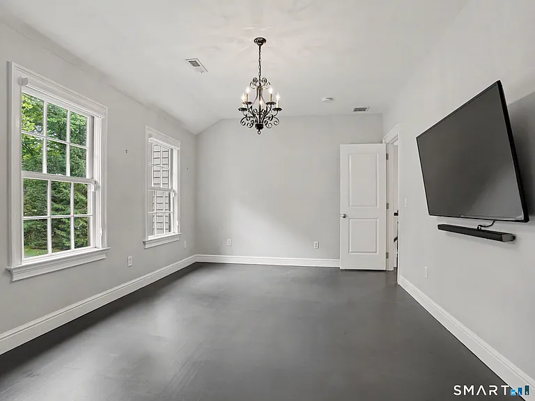 16 Overbrook Ln — Photo 9
