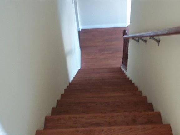 2nd image of 733 Carpenters Way APT 39