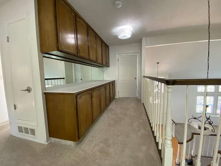 1057 Mazzone Dr — Photo 7