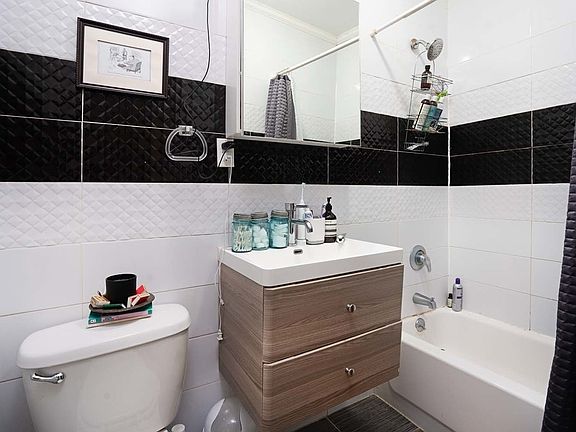 5th image of 307 W 104th St #3