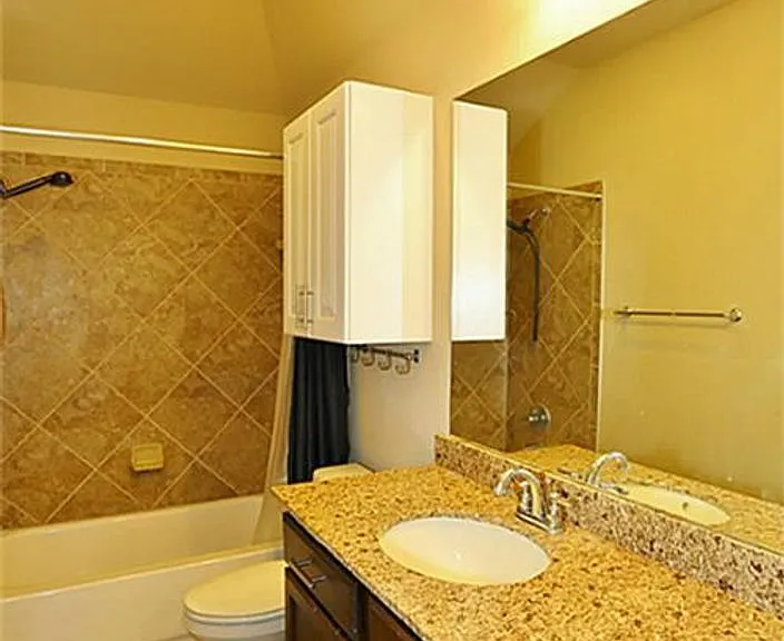 6707 Miller Shadow Ln — Photo 21