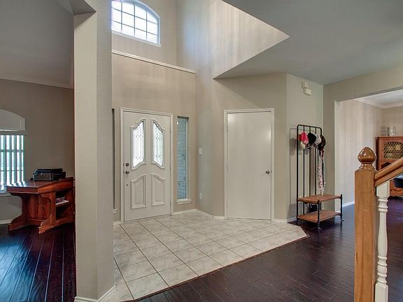 4th image of 5113 Timber Park Dr