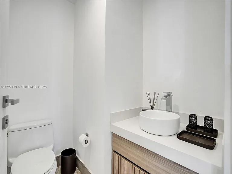 17001 Collins Ave #2308 — Photo 22