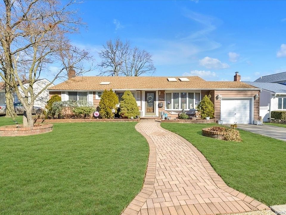 1624 Southern Drive, Valley Stream, NY 11580 Zillow