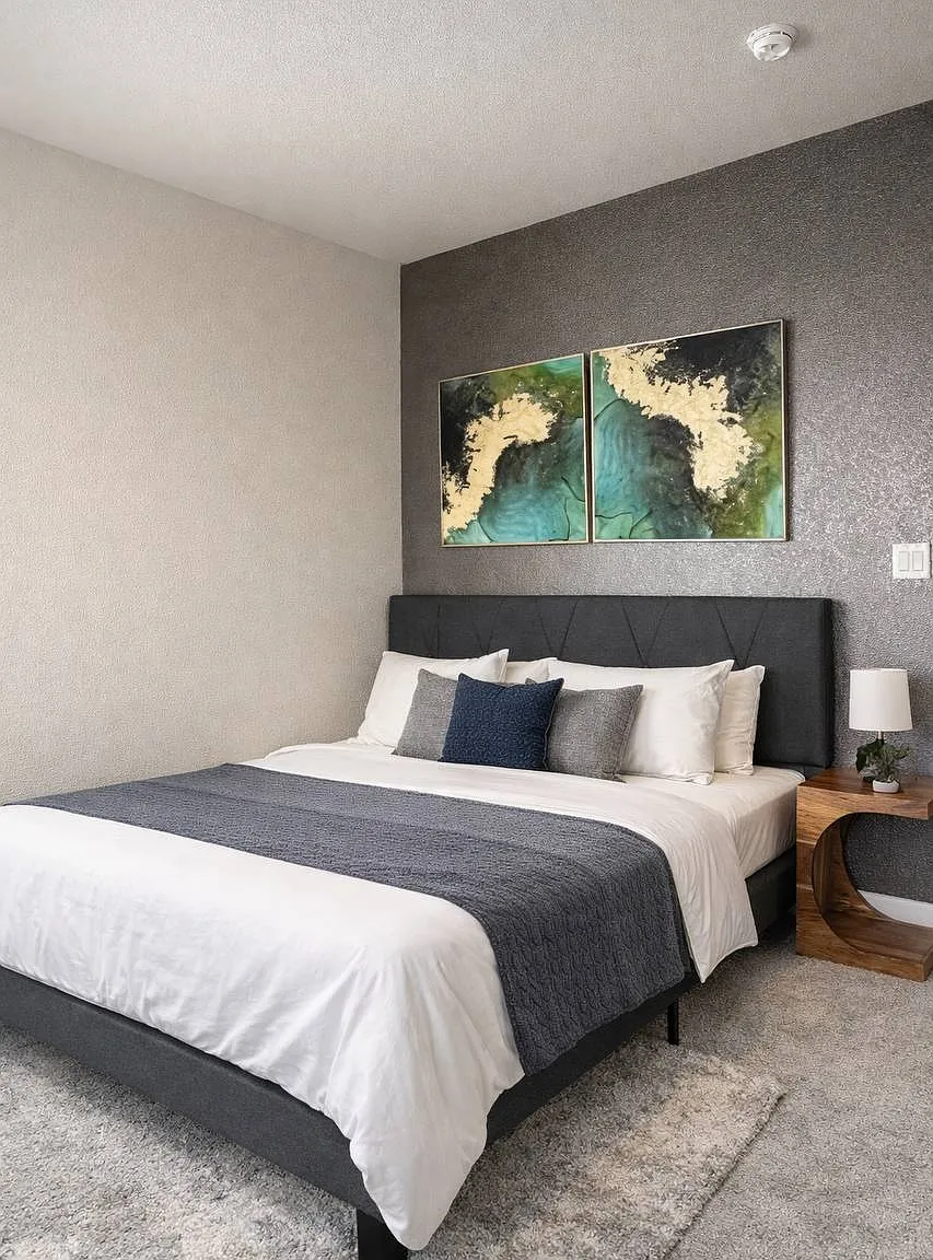 5 bed, 2460 sqft, $850 — Photo 1