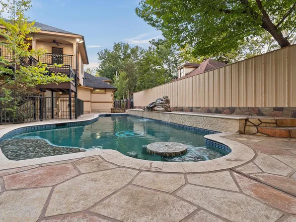 104 E Franklin St, Tyler, TX 75702