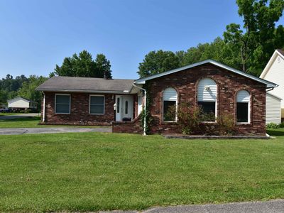 302 Hillview Ln, South Pt, OH, 45680