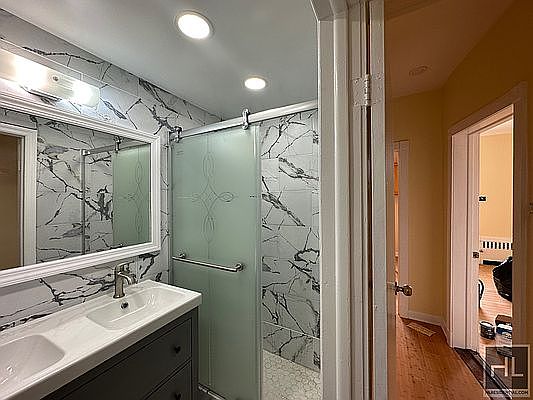 5th image of 10116 125th St #2