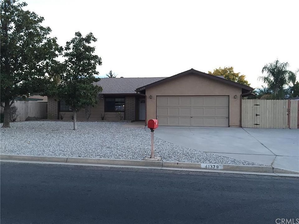 1st image of 41379 Acacia Ave