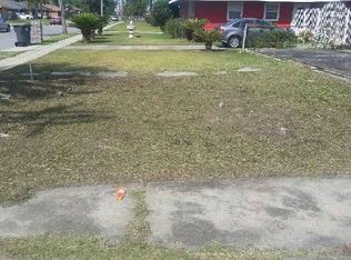 4827 Redwood St, New Orleans, LA 70127