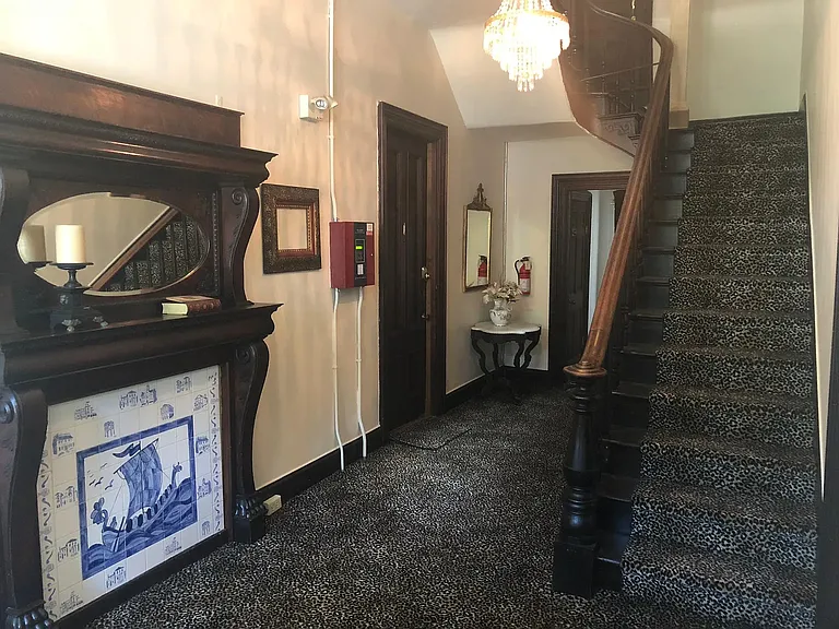 67 Perry St #6 — Photo 15