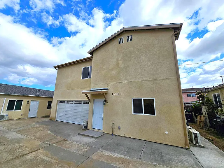 1008 S Bonnie Beach Pl #B — Photo 3