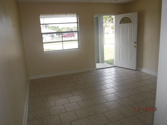 3rd image of 15 Cypress Cir #A