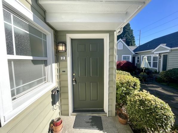 1510 NE 45th Ave APT 2