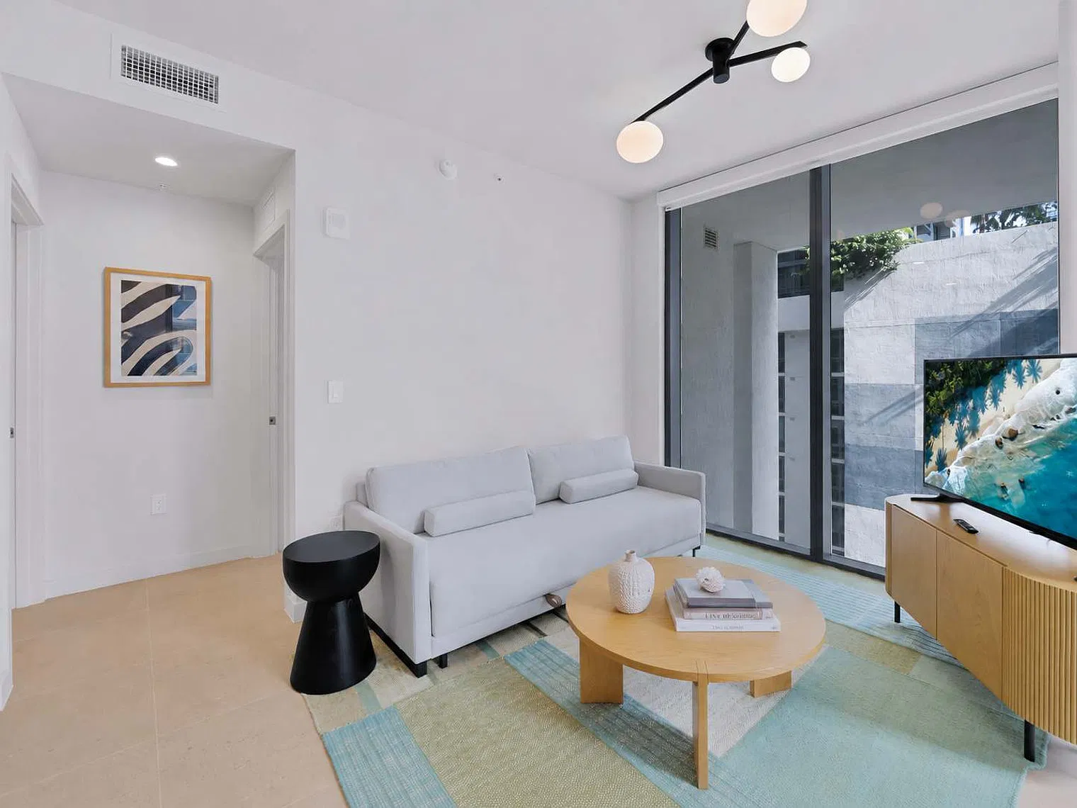 2 bed, 2.0 bath, 796 sqft, $7,969 — Photo 3
