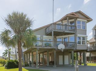 4103 Pirates Aly, Galveston, TX 77554
