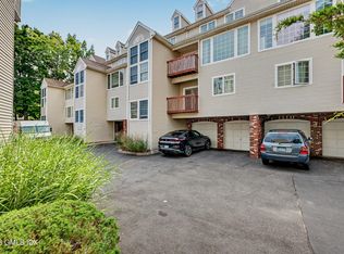 150 Prospect St APT 26, Greenwich, CT 06830