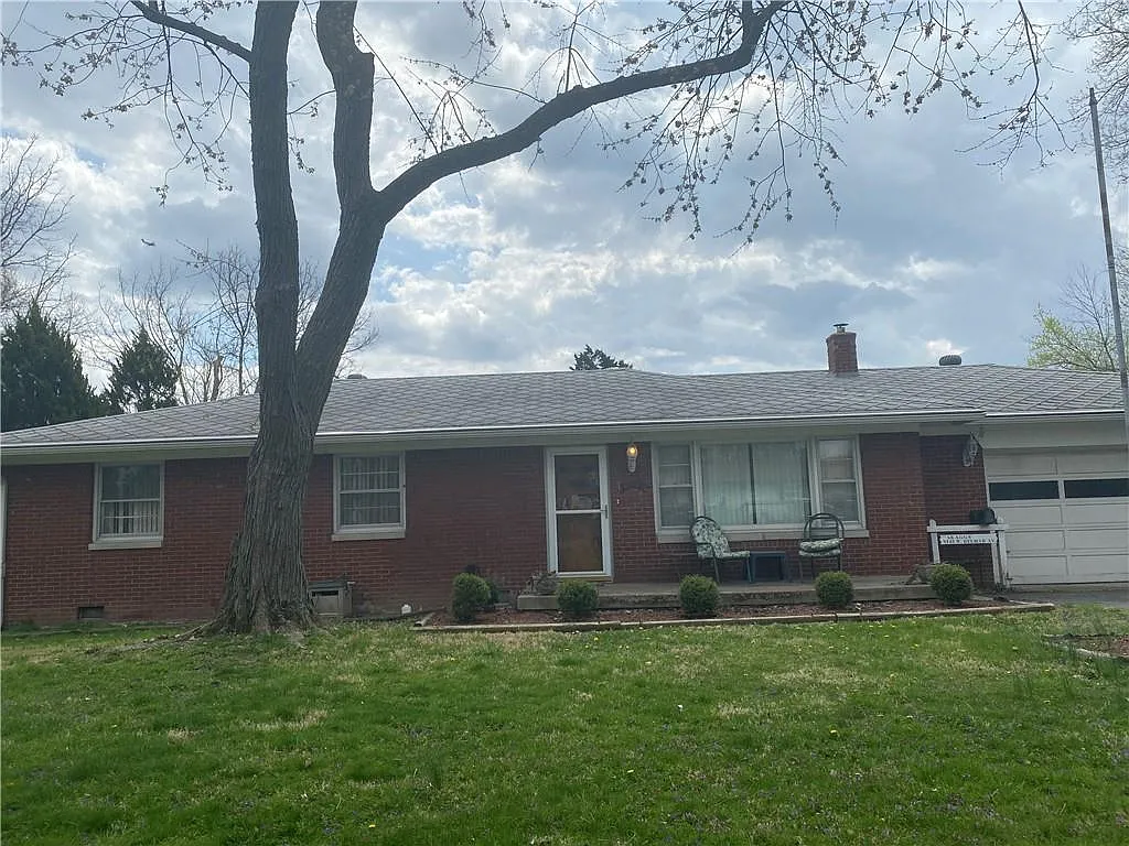 5145 Delmar Ave photo 1