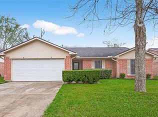 1914 Landmark Dr, Richmond, TX 77406