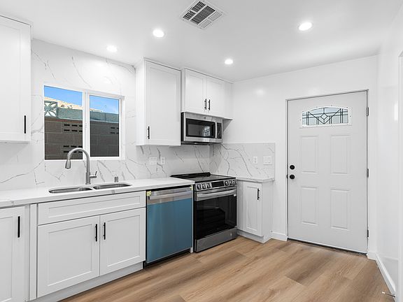 2nd image of 9317 Nagle Ave