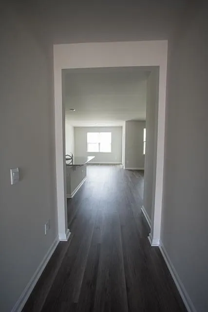 3 bed, 1618 sqft, $1,950 — Photo 2
