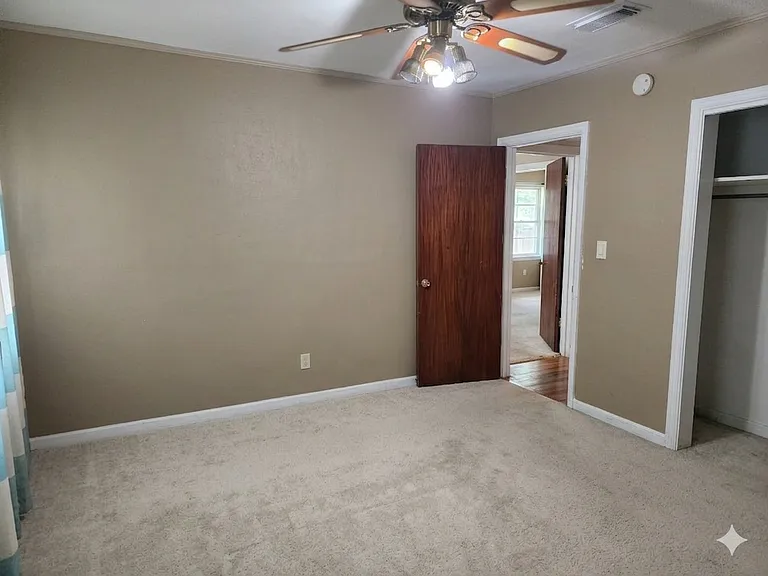 211 Ariola Ave — Photo 13