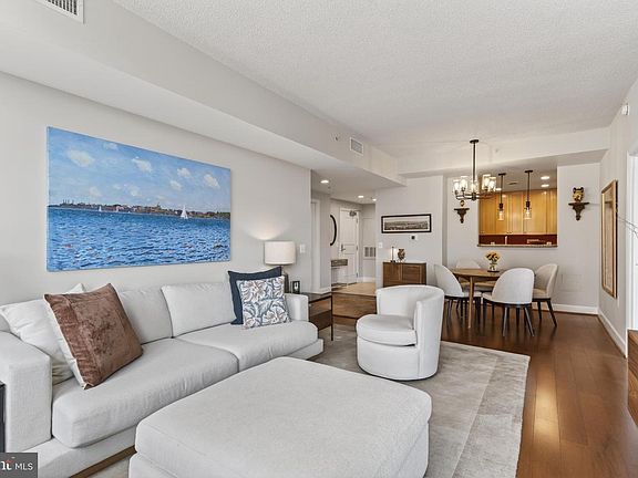 5th image of 3650 S Glebe Rd Unit 642
