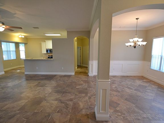 5th image of 7203 Remington Oaks Dr