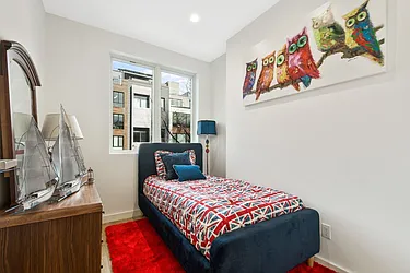 Sold by Bold New York