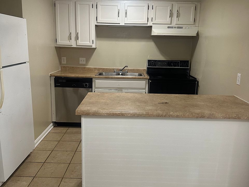 1st image of 708 Dondee Dr #5A