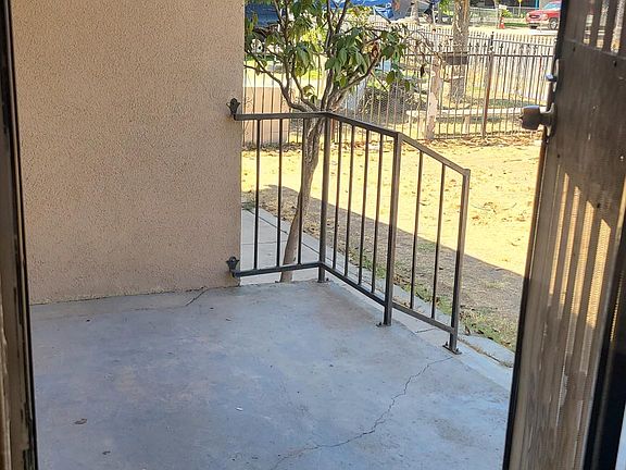 4th image of 3634 E Balch Ave
